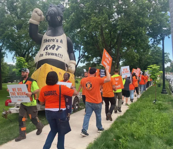 June 25 picket outside park superintendent's home